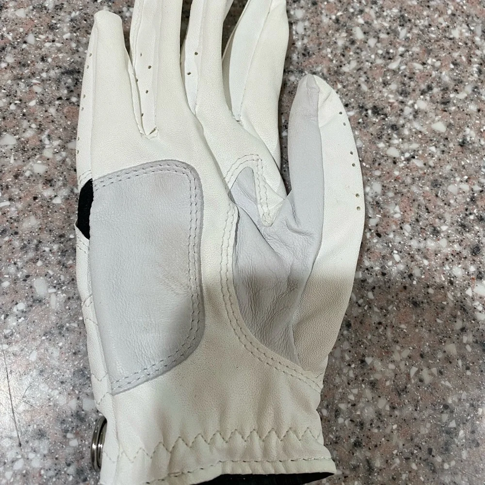 Footjoy Women’s Right Hand Golf Glove, Size Medium